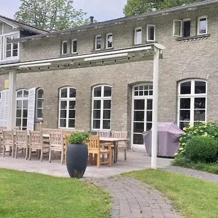 Herrenhaus Gut Neuruppersdorf-3